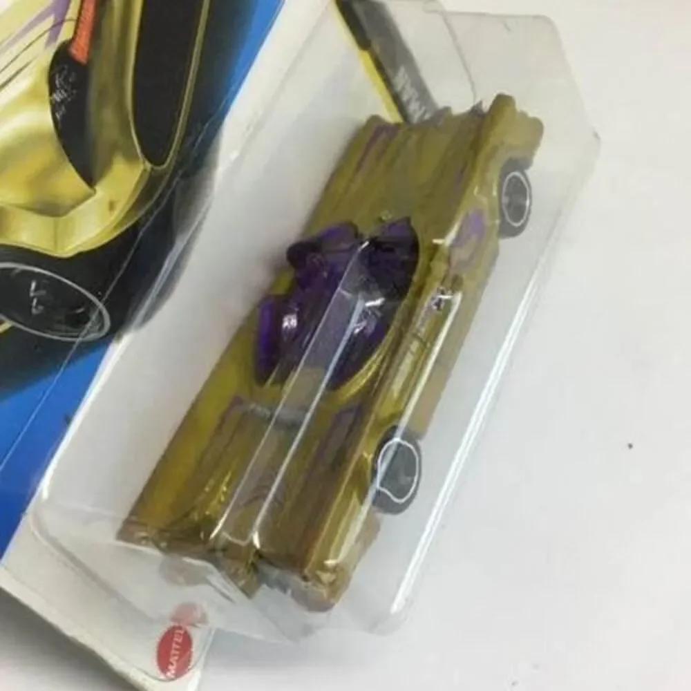 Hot Wheels TV Series Batmobile Batman 4/5 131/250 Gold Purple Diecast NEW